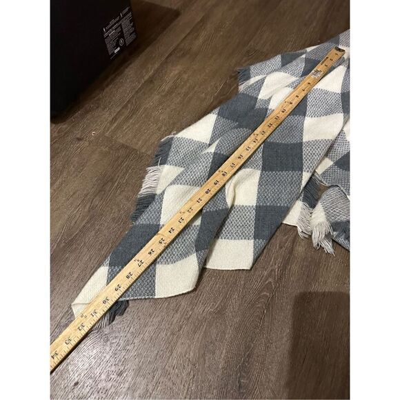 Shyanne Womens Blue Plaid Open Sweater Cardigan Kimono Vest Long Sides One Size - Picture 9 of 9